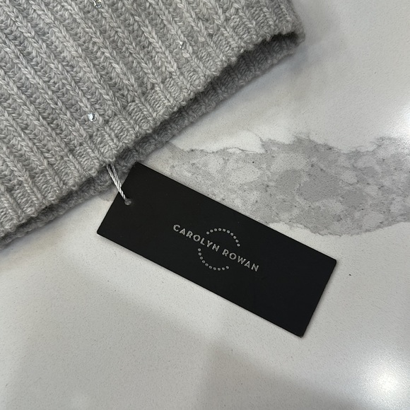 Carolyn Rowan Cashmere Blend Ribbed Beanie W.
Scattered Crystals & Faux Fur Hat - Picture 6 of 8